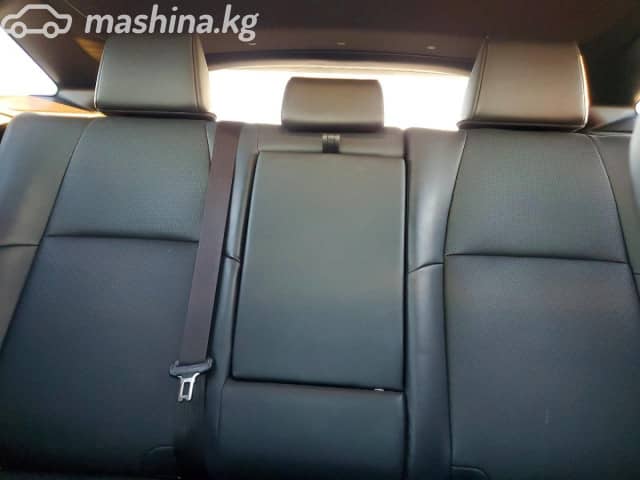 Toyota Venza II 2.5hyb CVT 4WD