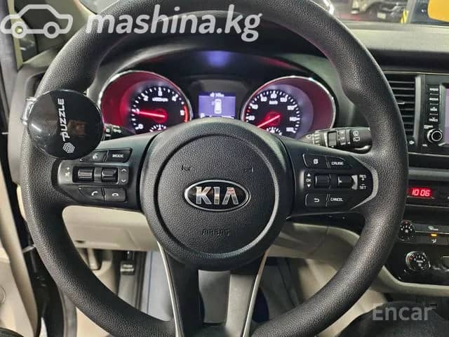Kia Carnival III 2.2d AT