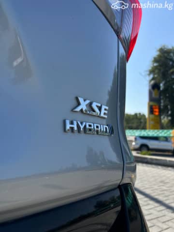 Toyota RAV4 V (XA50) 2.5hyb CVT 4WD