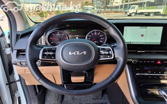 Kia Carnival IV 2.2d AT