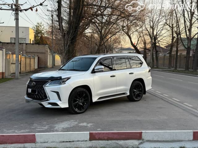Lexus LX III Рестайлинг 2 570 5.7 AT 4WD
