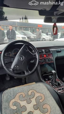 Mercedes-Benz E-Класс II (W210, S210) Рестайлинг 220 2.2d MT