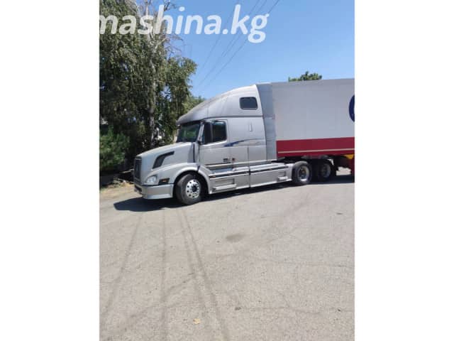 Volvo VNL
