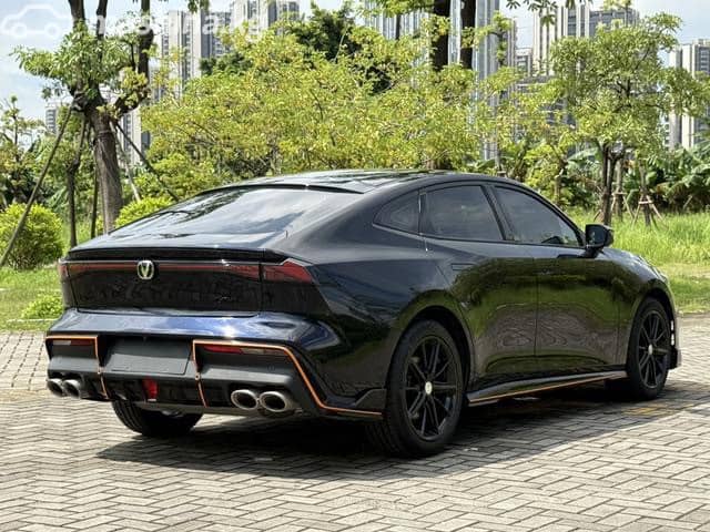 Changan UNI-V 2.0 AT