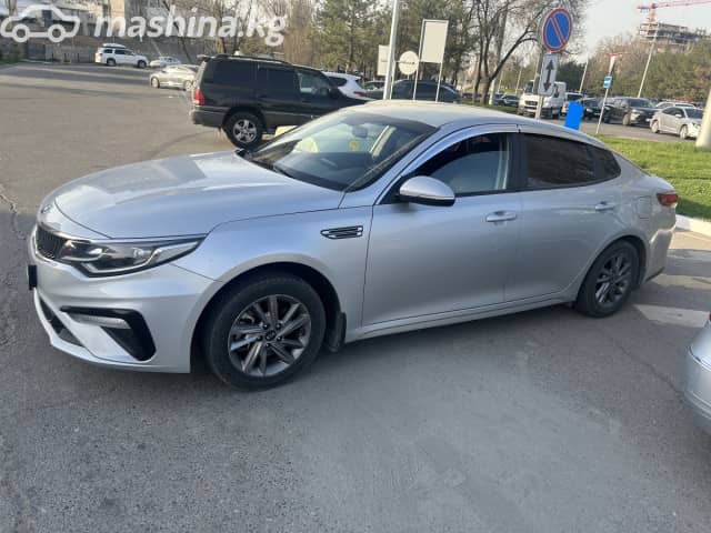 Kia K5 II 2.0 AT