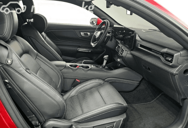 Ford Mustang VI Рестайлинг 2.3 AT