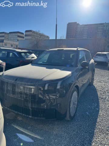 Lynk & Co 900 2.0hyb AT 4WD