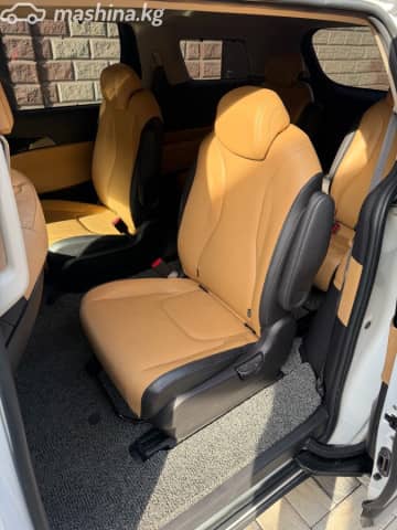 Kia Carnival IV 2.2d AT