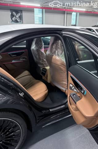 Mercedes-Benz E-Класс VI (W214, S214) 300 2.0 AT 4WD
