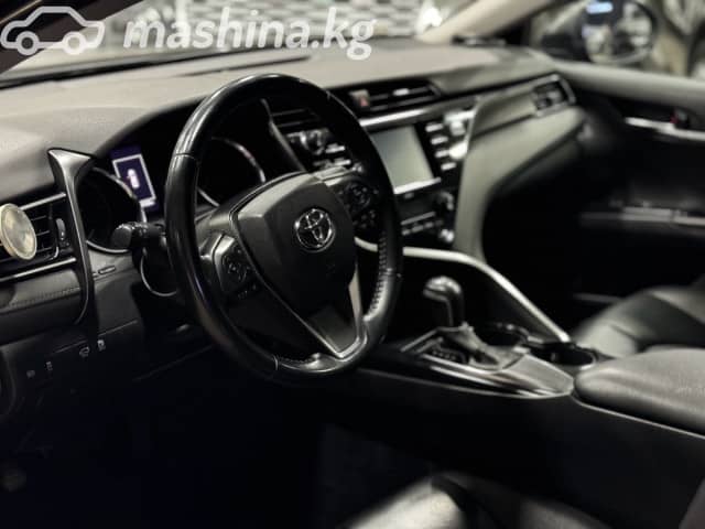 Toyota Camry VIII (XV70) 2.5 AT