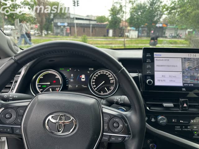 Toyota Camry (Japan) XV70 рестайлинг 2.5hyb AT