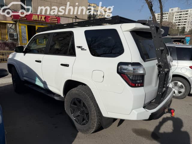 Toyota 4Runner V Рестайлинг 4.0 AT 4WD