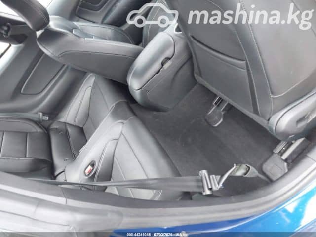 Ford Mustang VI Рестайлинг 2.3 AT