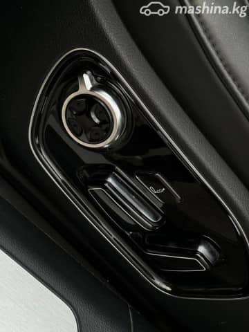 Audi A8 III (D4) Рестайлинг Long 3.0 AT 4WD