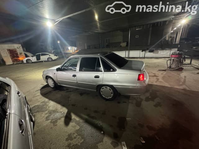 Daewoo Nexia I Рестайлинг 1.6 MT