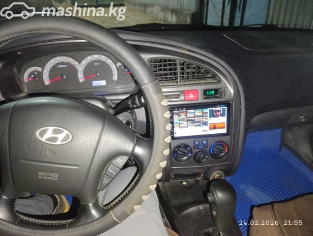 Hyundai Elantra III (XD) 1.6 AT