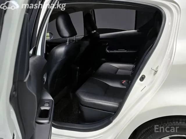Toyota Prius c I Рестайлинг 1.5hyb AT