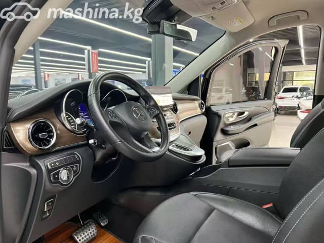 Mercedes-Benz V-Класс III (W447) Рестайлинг 260 длинный 2.0 AT
