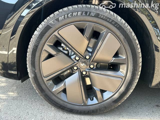 LiXiang L9 Max 1.5hyb AT 4WD
