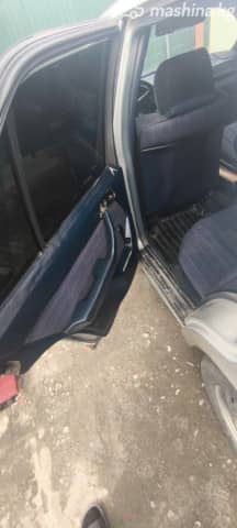 Mercedes-Benz W124 250 2.5d MT