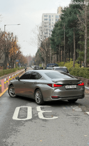 Lexus ES VII 300h 2.5hyb CVT