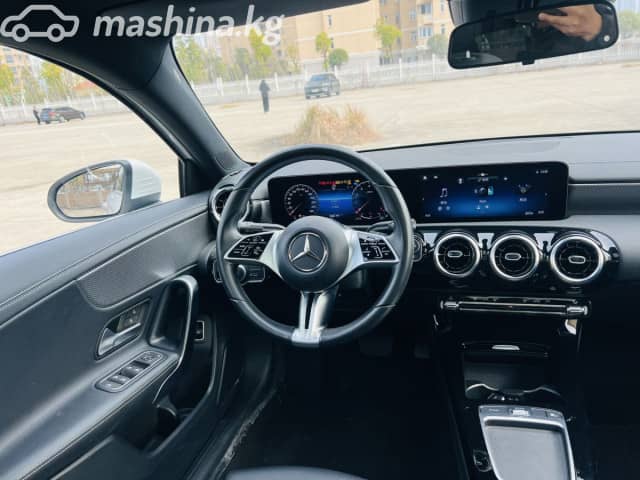 Mercedes-Benz A-Класс IV (W177) Рестайлинг 180 Long 1.3 AMT