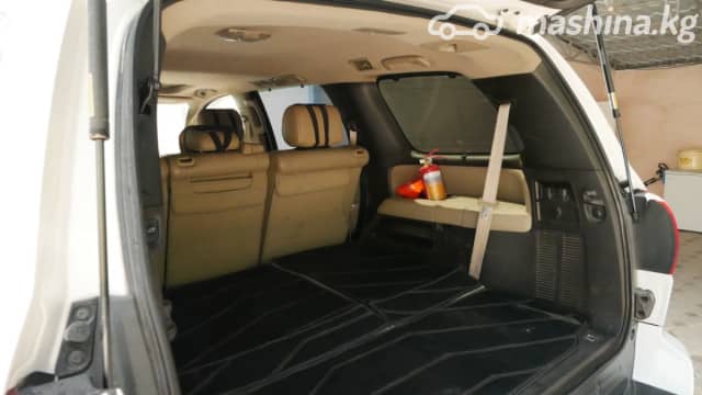 Toyota Sequoia II 5.7 AT 4WD