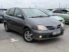 Nissan Almera Tino 1.8 MT
