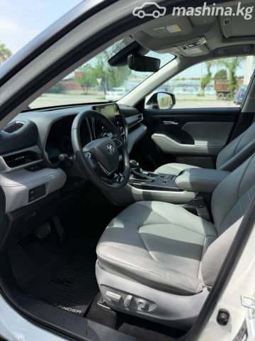 Toyota Highlander IV (U70) 2.5hyb AT 4WD