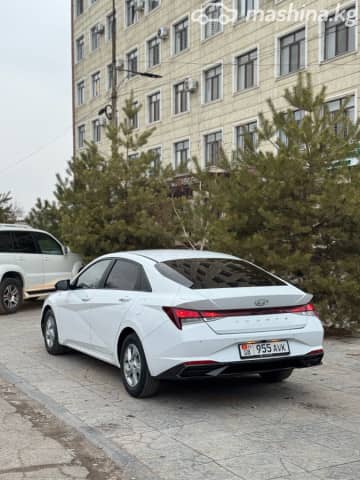 Hyundai Avante VII 1.6 AT