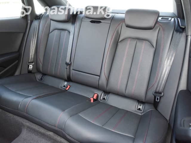 Audi A4 V (B9) Рестайлинг 45 TFSI 2.0 AMT 4WD