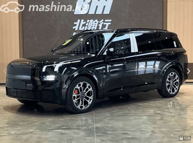 Lynk & Co 900 2.0hyb AT 4WD