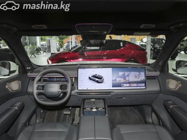Lynk & Co 900 2.0hyb AT 4WD