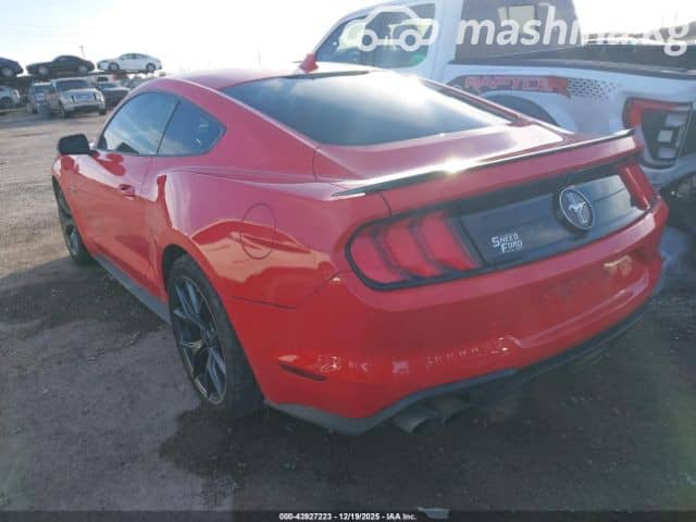 Ford Mustang VI Рестайлинг 2.3 AT