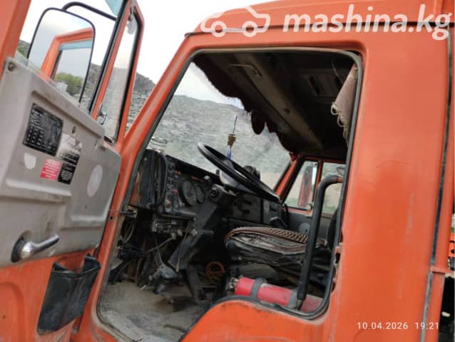 КамАЗ 6520