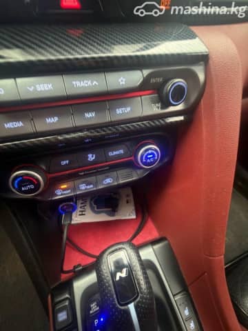 Hyundai Veloster II 2.0 AT