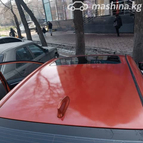 Toyota Corolla XI (E160, E170, E180) Рестайлинг 1 1.8hyb CVT