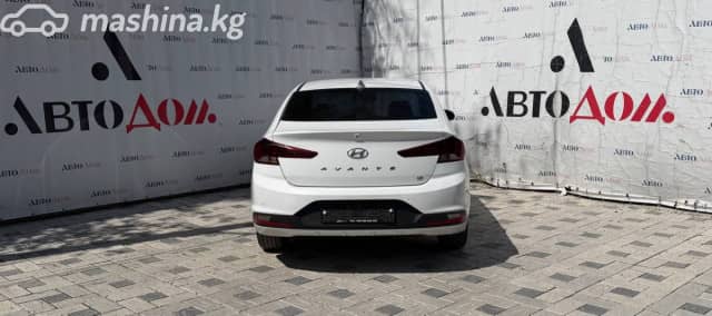 Hyundai Avante VI Рестайлинг 1.6 CVT