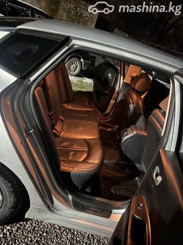 Kia K5 II 2.0 AT