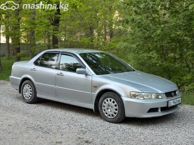 Honda Accord VI 1.8 AT