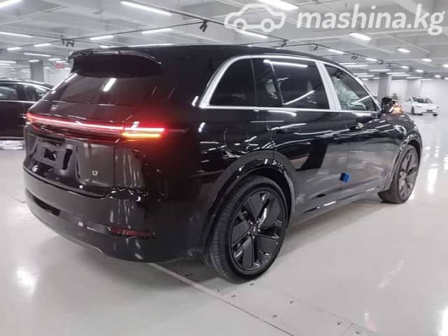 LiXiang L7 Рестайлинг 1.5hyb AT 4WD