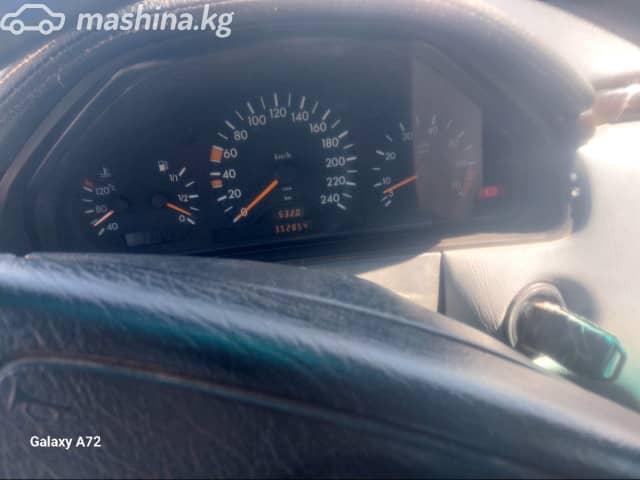 Mercedes-Benz E-Класс II (W210, S210) 230 2.3 MT