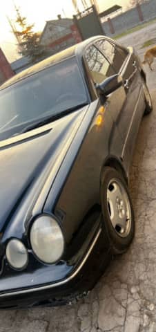 Mercedes-Benz E-Класс II (W210, S210) Рестайлинг 240 2.6 AT