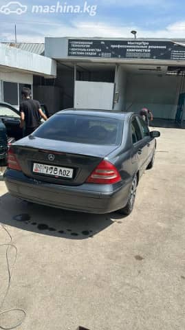 Mercedes-Benz C-Класс II (W203) 200 2.0 AT