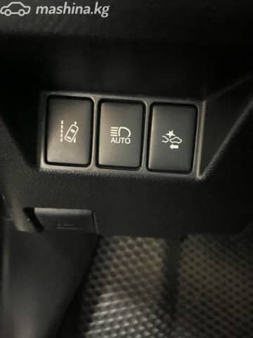 Toyota Yaris III Рестайлинг 1.5 AT