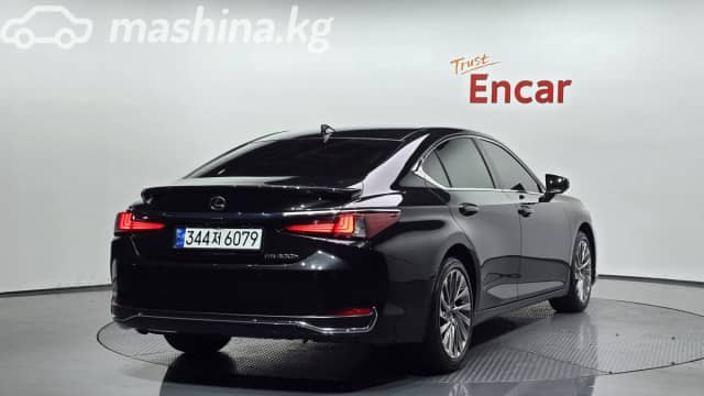 Lexus ES VII Рестайлинг 300h 2.5hyb CVT
