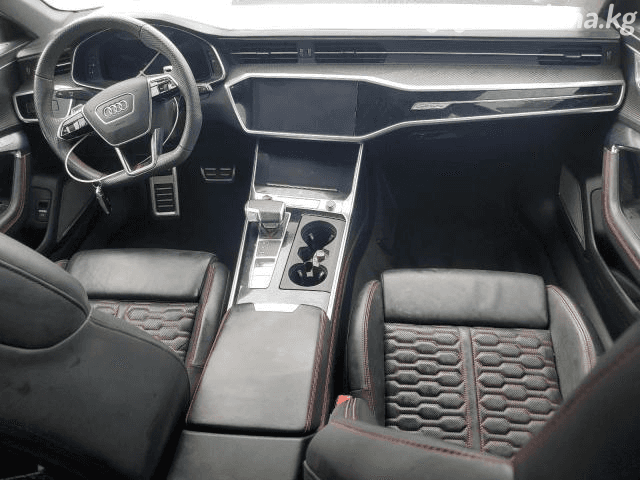 Audi RS 6 IV (C8) 4.0 AT 4WD