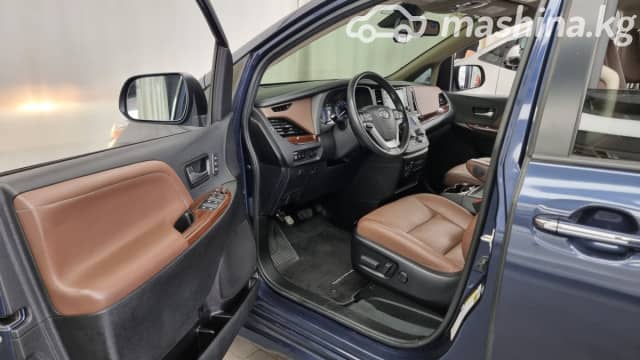 Toyota Sienna III Рестайлинг 2 3.5 AT 4WD