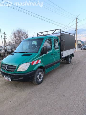 Mercedes-Benz Бортовой (4х2)