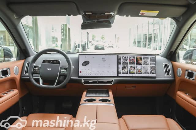 LiXiang L6 1.5hyb AT 4WD